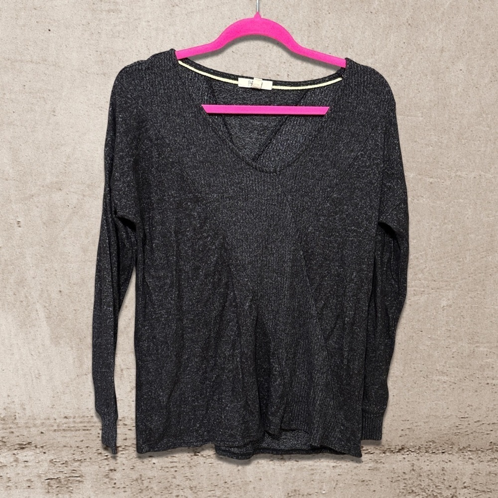 -bundle 3 or more Peyton Primrose V-neck shirt -bundle 3 or more